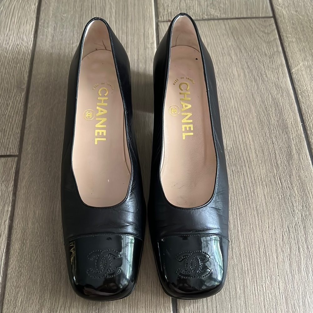 Chanel pumps
